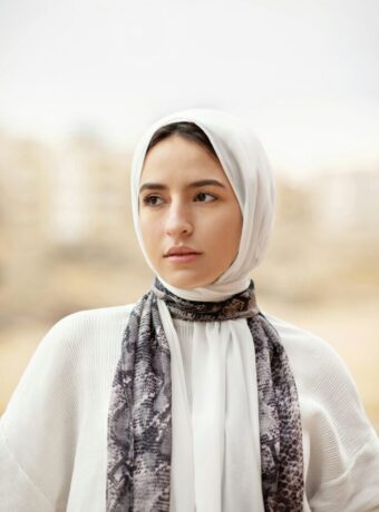Simple Modest