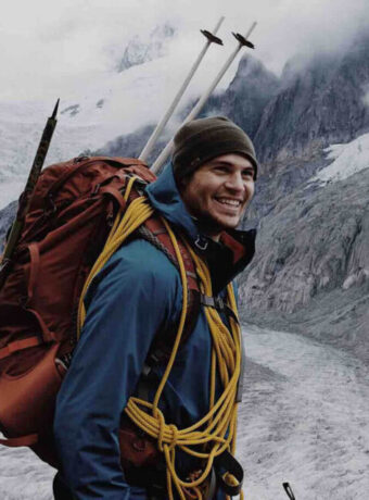 happy-hiker